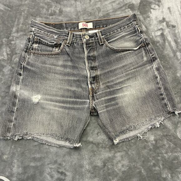 Levis 501 Jeans Shorts Men’s Sz.32 Black Straight Leg Button Fly Denim Classic - Picture 1 of 10